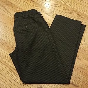 Apt. 9 30 × 30 pin strip pants